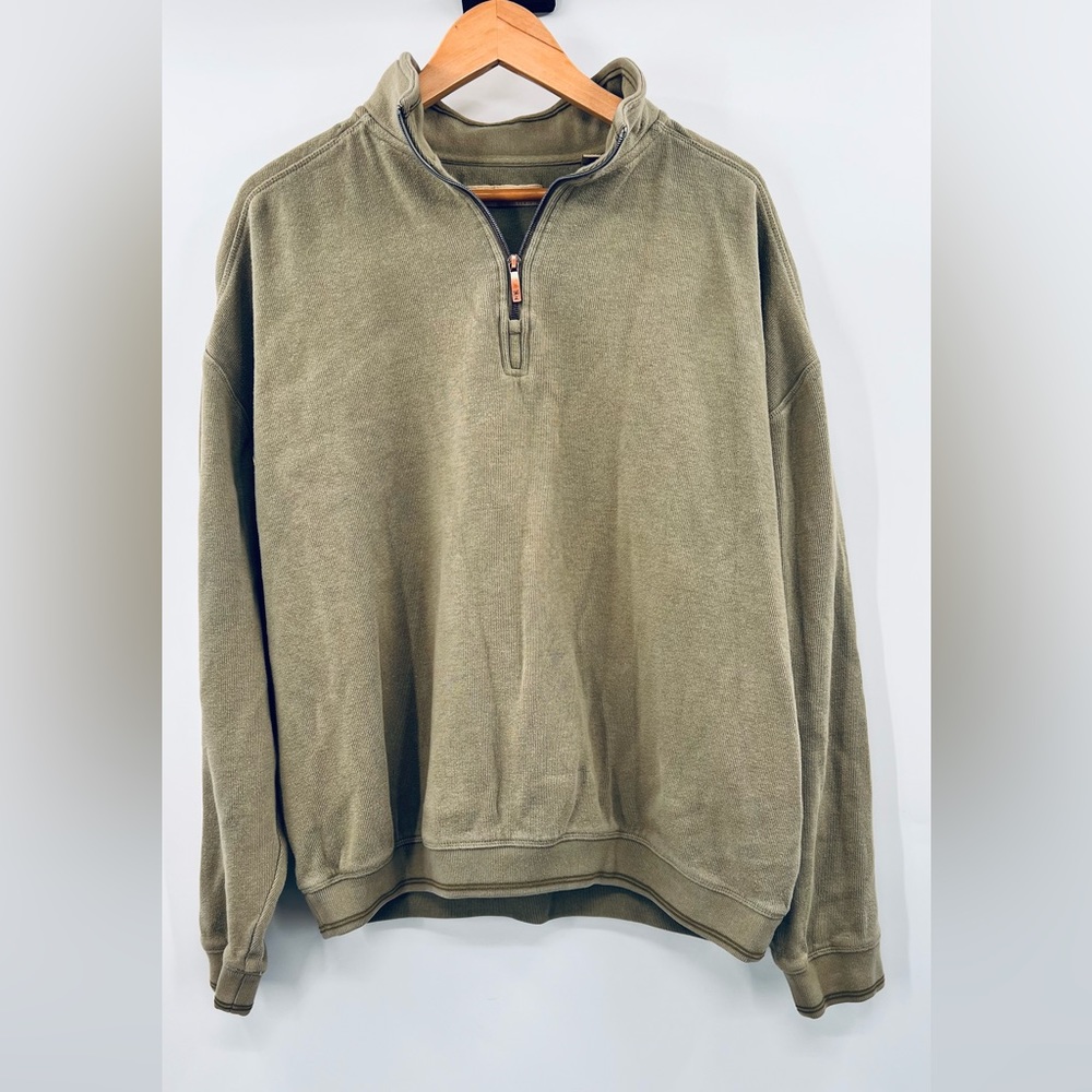 Tommy Bahamas sweatshirt